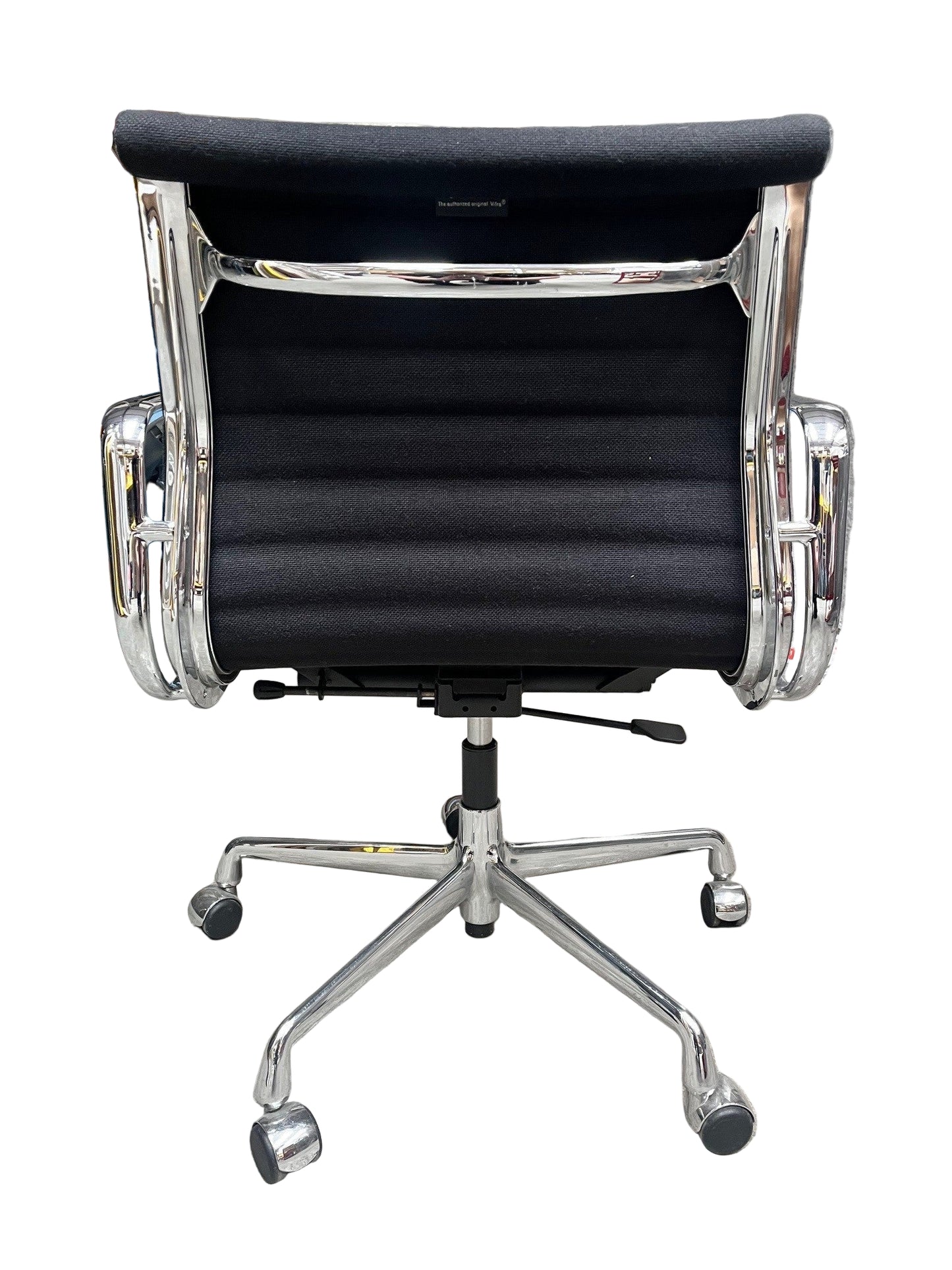 Vitra Eames EA 117 Aluminum Group Office Chair