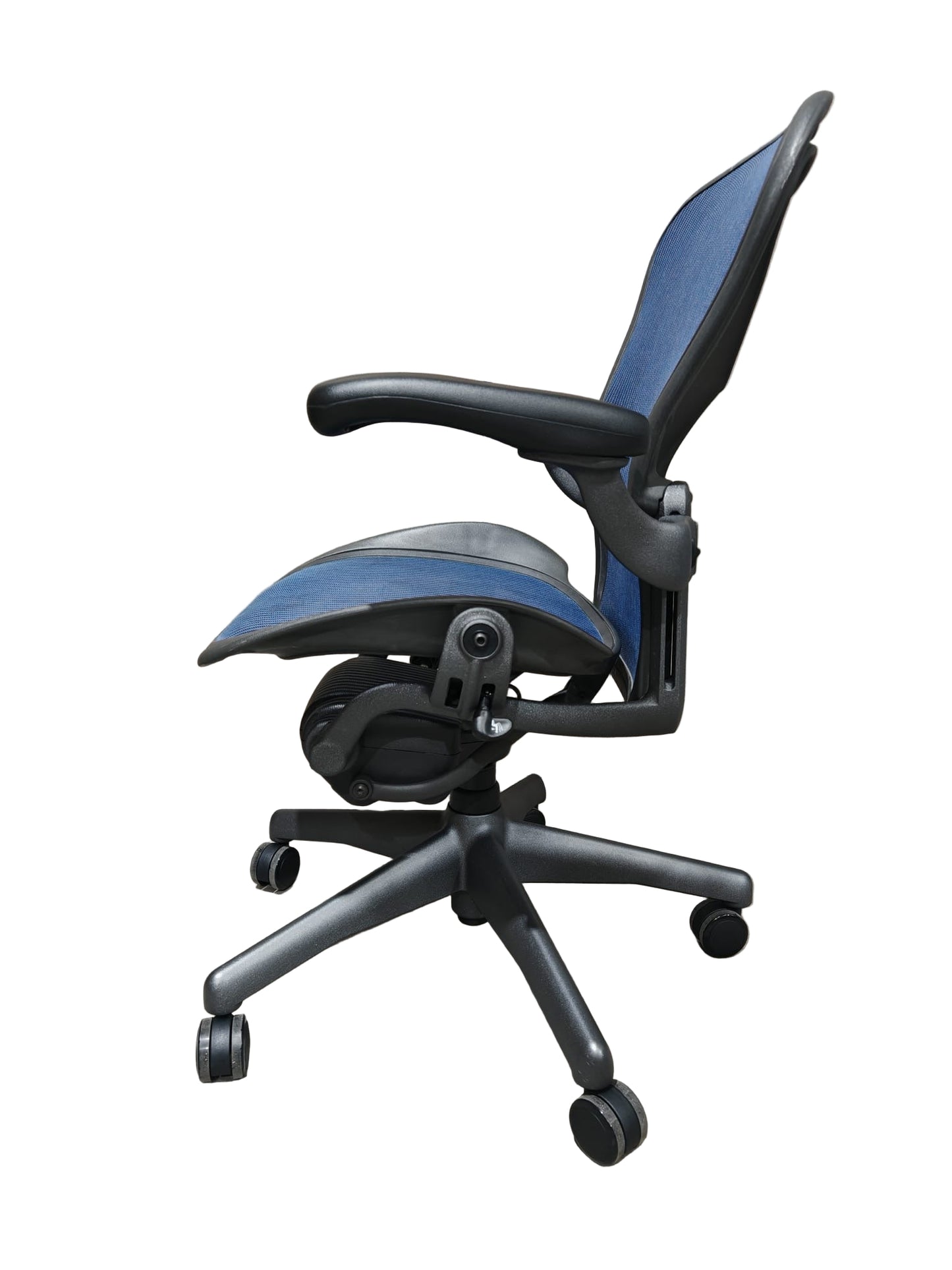 Refurbished Herman Miller Aeron Classic Blue Pellicle